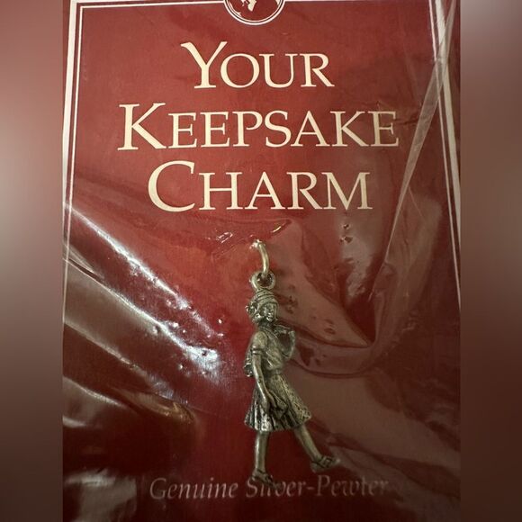 Vintage Keepsake Charm in Genuine Silver-Pewter - Picture 5 of 17